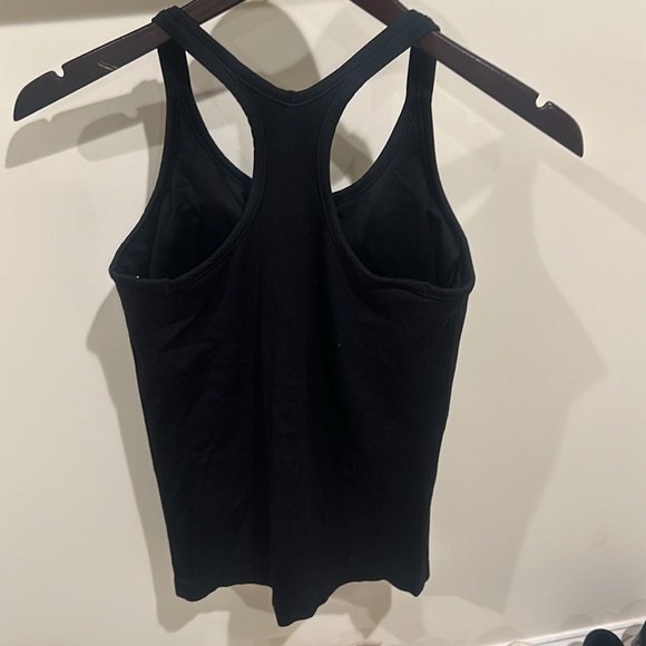 Black tight fitted ribbed tank top - Picture 2 of 3